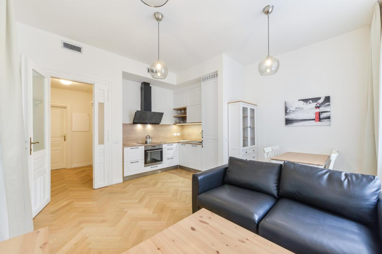 Brand New Next To Old Town Square Appartement